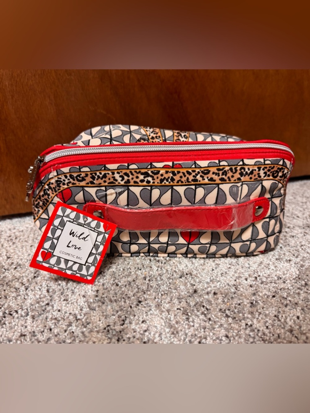 Brighton Wild Love Cosmetic Bag Travel Bag Hearts Bow Leopard New zipper makeup
